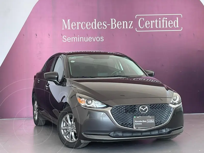 Foto Mazda 2 Sedan i Sport usado (2022) color Gris Oscuro financiado en mensualidades(enganche $94,050 mensualidades desde $4,040)