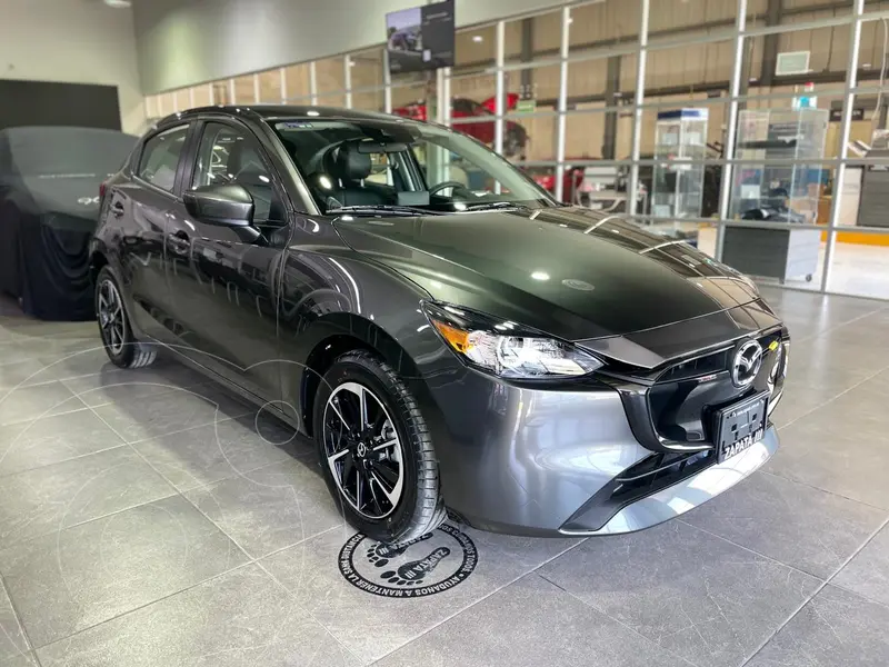 Foto Mazda 2 Sedan i Sport nuevo color Gris Titanio precio $325,900