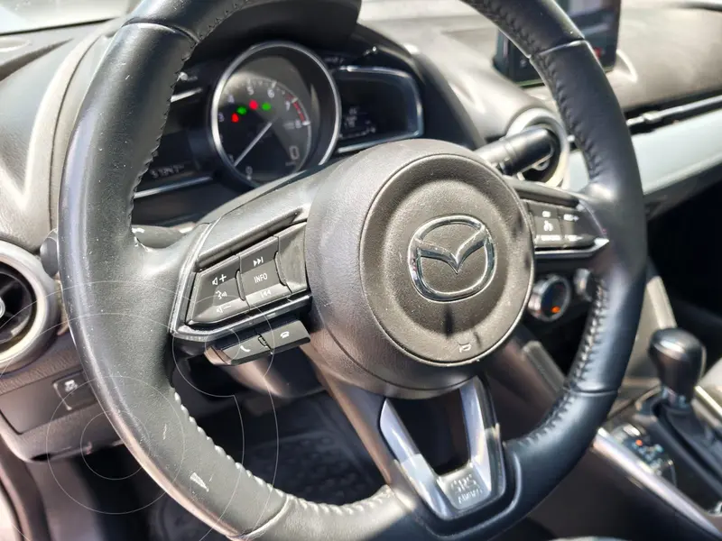 mazda 2-sedan