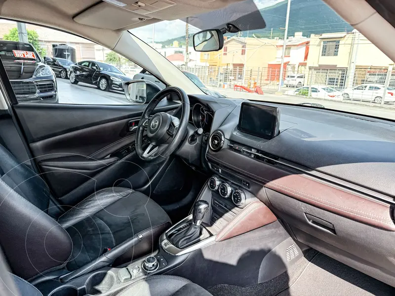 mazda 2-sedan