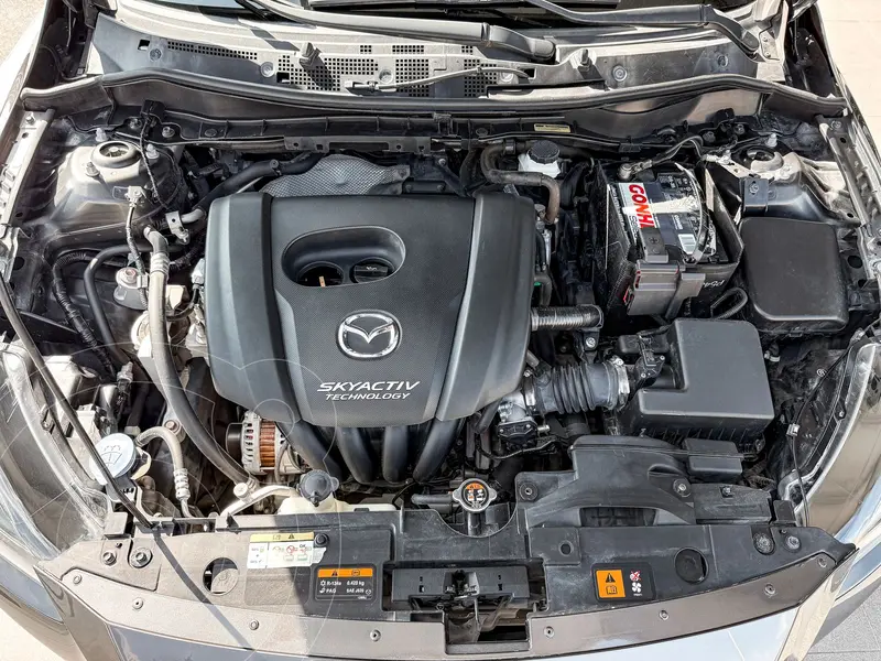 mazda 2-sedan