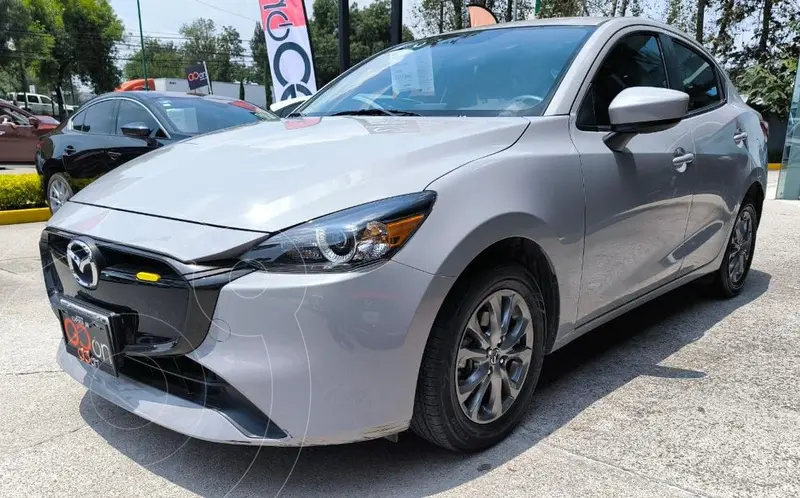 Foto Mazda 2 Sedan i Sport usado (2024) color Gris financiado en mensualidades(enganche $85,838 mensualidades desde $6,564)