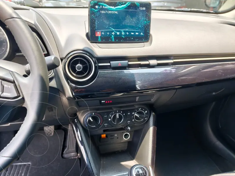 mazda 2-sedan