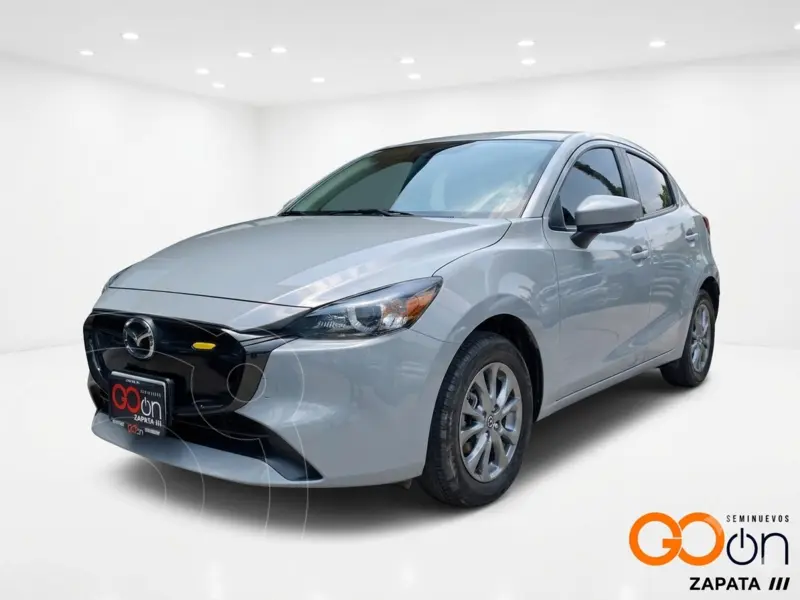 Foto Mazda 2 Sedan i Sport usado (2025) color MAZAERO GRAY precio $295,000