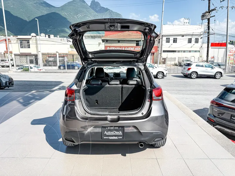 mazda 2-sedan