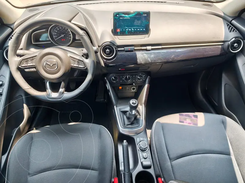 mazda 2-sedan