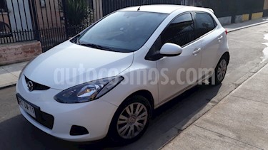 Mazda 2 1.5 V usado (2008) color Blanco precio $3.500.000