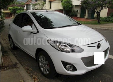 Mazda 2 1.5 5P usado (2012) color Blanco precio $18.000.000