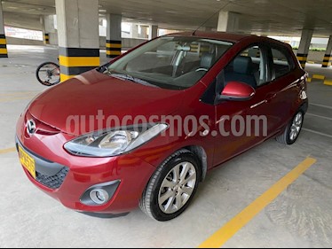 foto Mazda 2 1.5 5P usado (2013) color Rojo precio $24.490.000