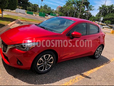 Foto Mazda 2 i Grand Touring Aut usado (2016) color Rojo precio $210,000