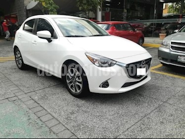 Mazda 2 5P HB I GRAND TOURING TA A/AC. AUT. VE PIEL F. LE usado (2018) color Blanco precio $225,000