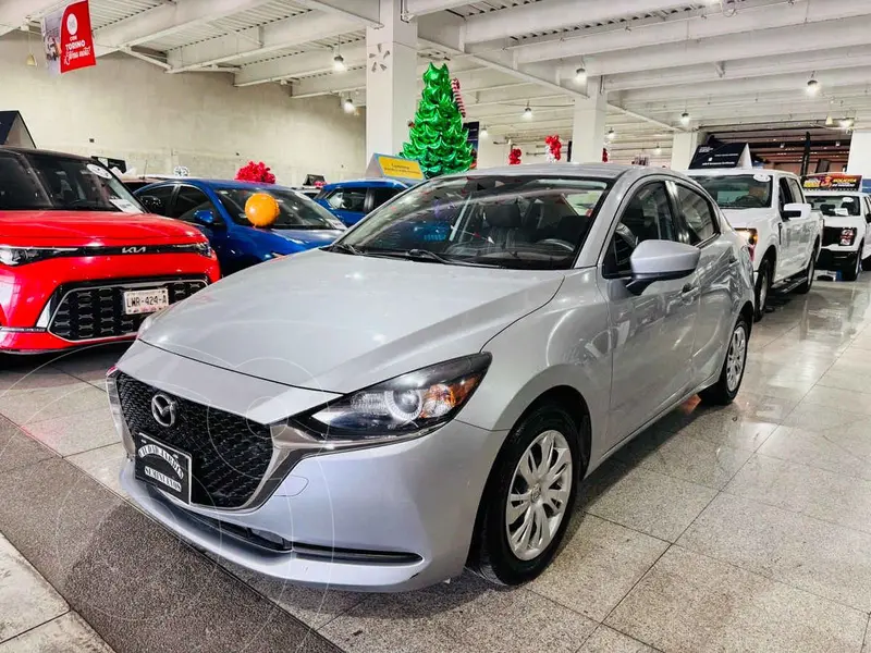 Foto Mazda 2 i Aut usado (2020) color Plata financiado en mensualidades(enganche $57,225 mensualidades desde $4,378)