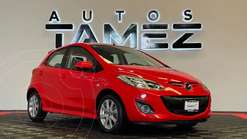 Foto Mazda 2 Touring Aut usado (2013) color Rojo precio $144,000