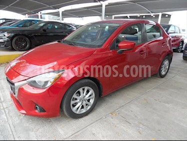 Mazda 2 i Touring Aut usado (2017) color Rojo precio $190,000