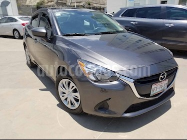 Mazda 2 4p i L4/1.5 Man usado (2019) color Gris precio $210,000
