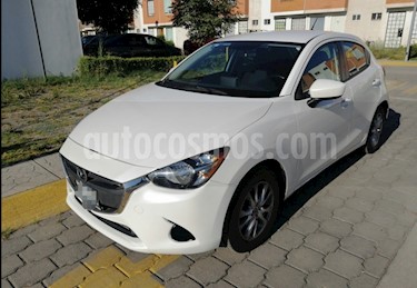 Mazda 2 i Touring Aut usado (2016) color Blanco Perla precio $161,000