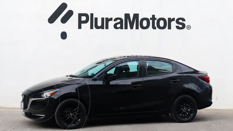 Foto Mazda 2 Carbon Edition MHEV usado (2023) color Negro precio $319,000