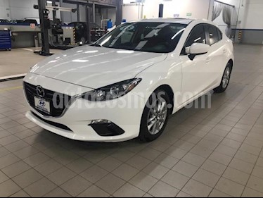 Foto Mazda 3 Hatchback i Touring usado (2016) color Blanco precio $235,000