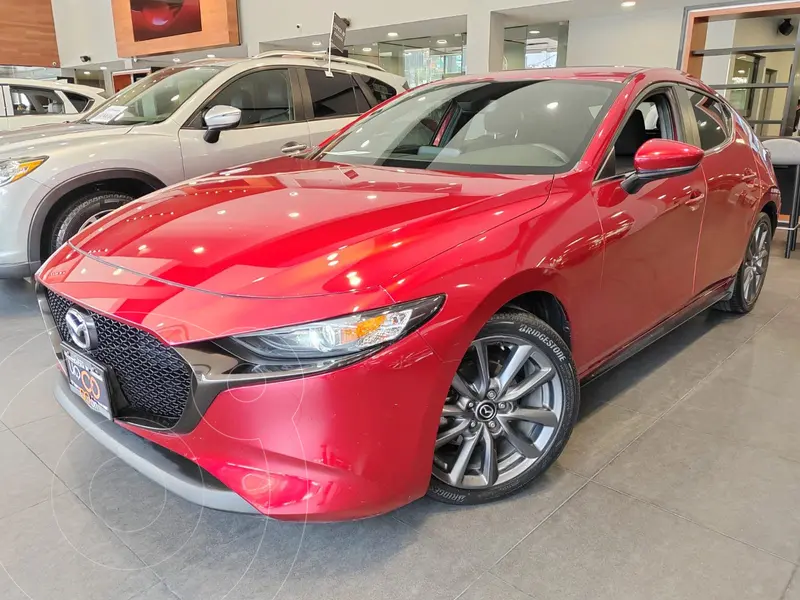 Foto Mazda 3 Hatchback i Sport  Aut usado (2021) color Rojo financiado en mensualidades(enganche $93,250 mensualidades desde $5,408)