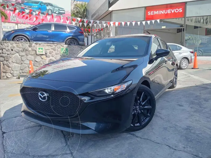 Foto Mazda 3 Hatchback s Grand Touring usado (2021) color Negro precio $385,000