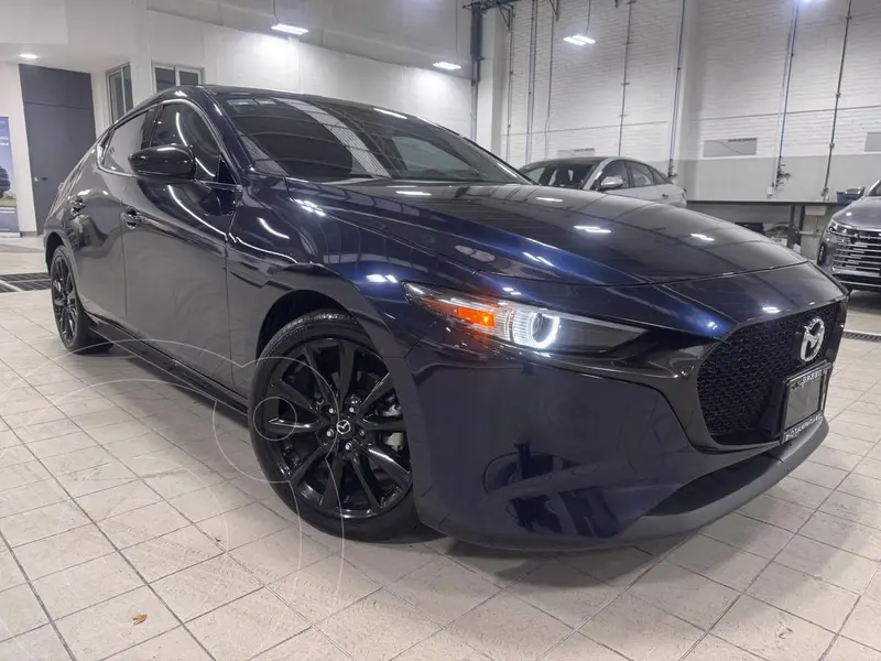 Foto Mazda 3 Hatchback Signature usado (2022) color Azul precio $409,900