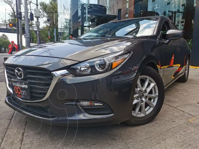 Foto Mazda 3 Hatchback i Touring usado (2018) color Gris financiado en mensualidades(enganche $67,500 mensualidades desde $6,992)