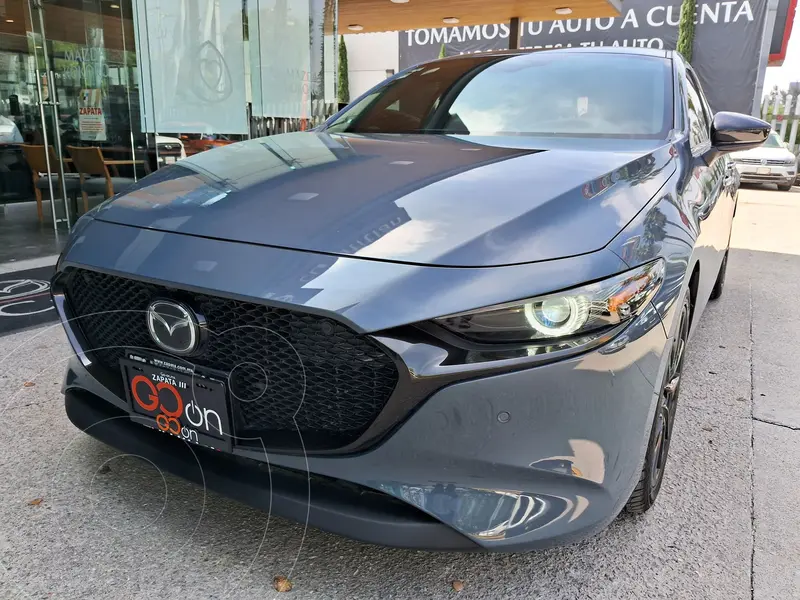 Foto Mazda 3 Hatchback Signature usado (2025) color Gris precio $509,000
