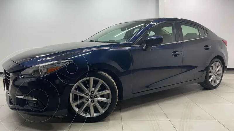 Foto Mazda 3 Hatchback s Aut usado (2018) color Azul financiado en mensualidades(enganche $70,000 mensualidades desde $4,130)