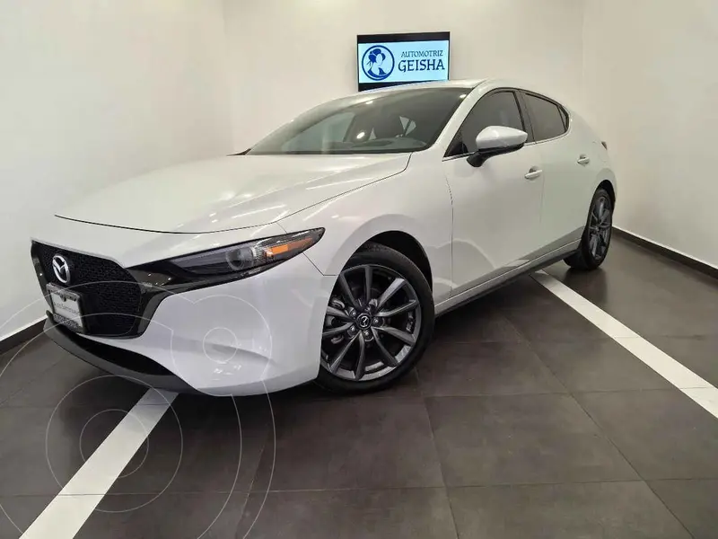 Foto Mazda 3 Hatchback i Grand Touring Aut usado (2024) color Blanco precio $420,000