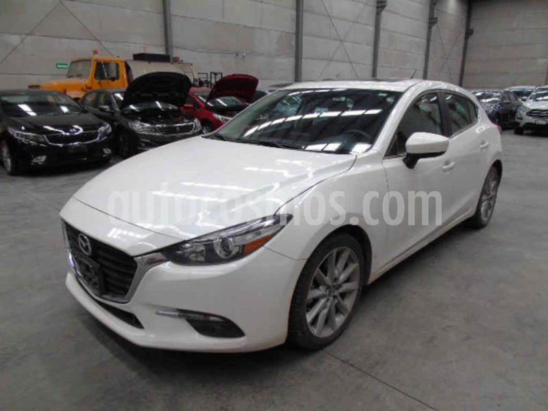 foto Mazda 3 Hatchback s Aut usado (2017) color Blanco precio $166,000