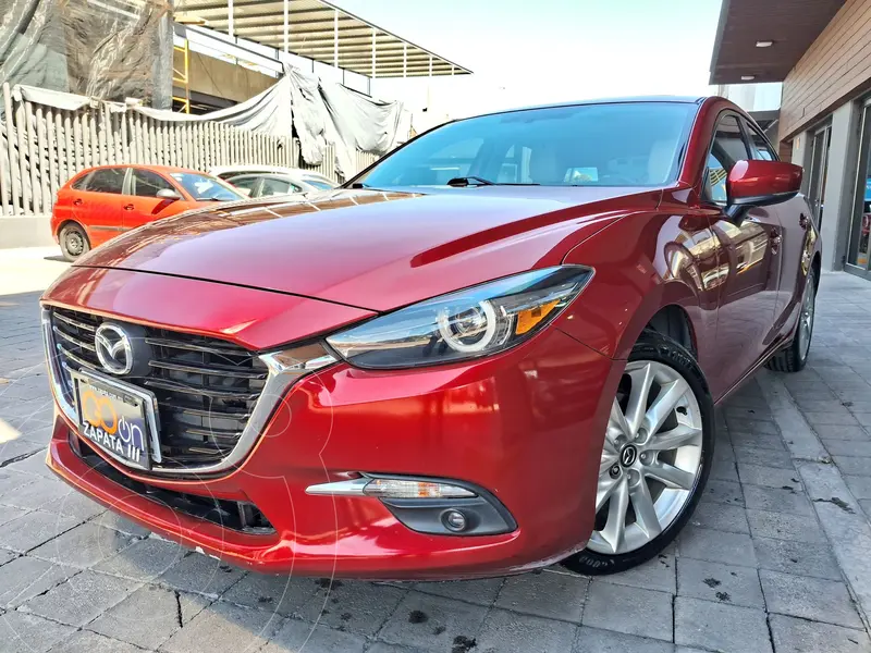 Foto Mazda 3 Hatchback s Grand Touring Aut usado (2018) color Rojo financiado en mensualidades(enganche $77,500 mensualidades desde $5,619)