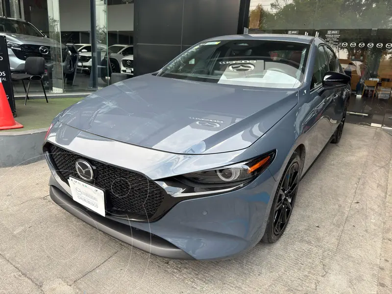 Foto Mazda 3 Hatchback Signature usado (2025) color Azul precio $523,000
