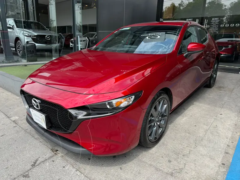 Foto Mazda 3 Hatchback i Sport usado (2025) color Rojo precio $406,000