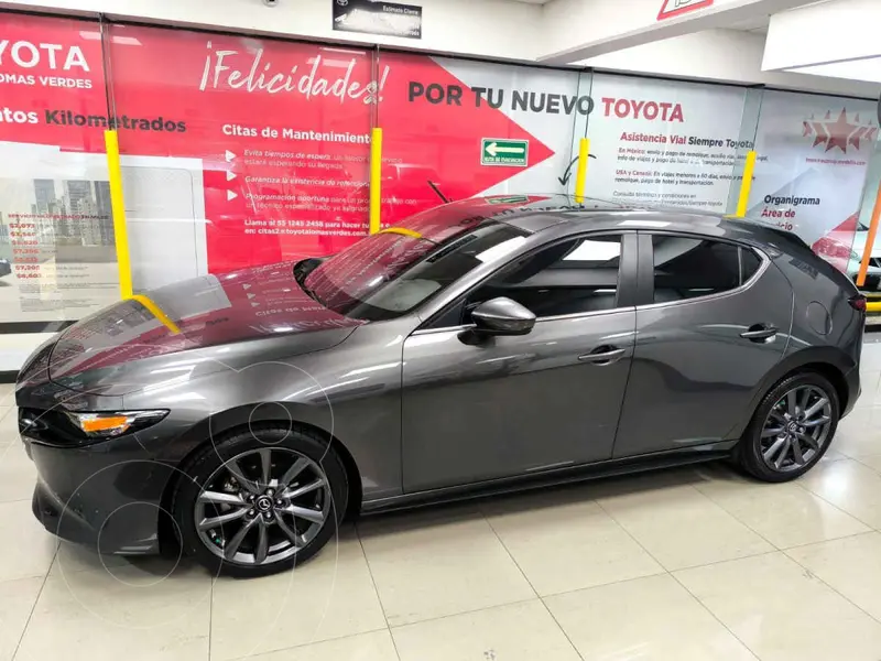 Foto Mazda 3 Hatchback i Sport  Aut usado (2021) color Gris financiado en mensualidades(enganche $71,500 mensualidades desde $7,053)