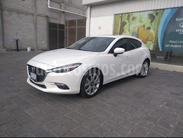 foto Mazda 3 Hatchback s Grand Touring Aut usado (2018) color Blanco Perla precio $345,000