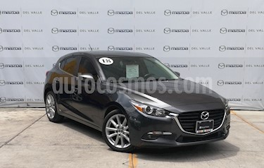 Foto venta Auto usado Mazda 3 Hatchback s (2018) color Gris Titanio precio $305,000