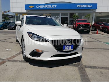 Foto Mazda 3 Sedan i Touring usado (2016) color Blanco precio $240,000