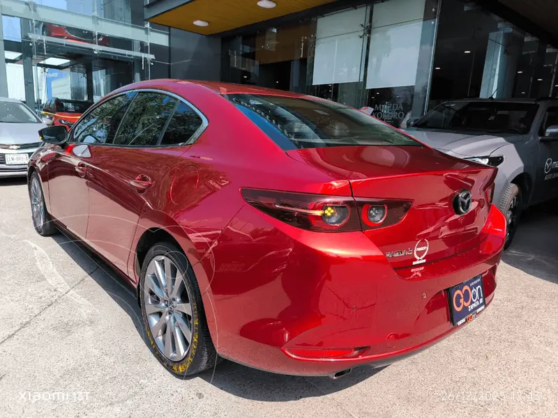 mazda 3-sedan