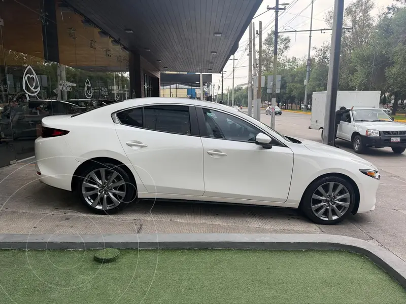 mazda 3-sedan