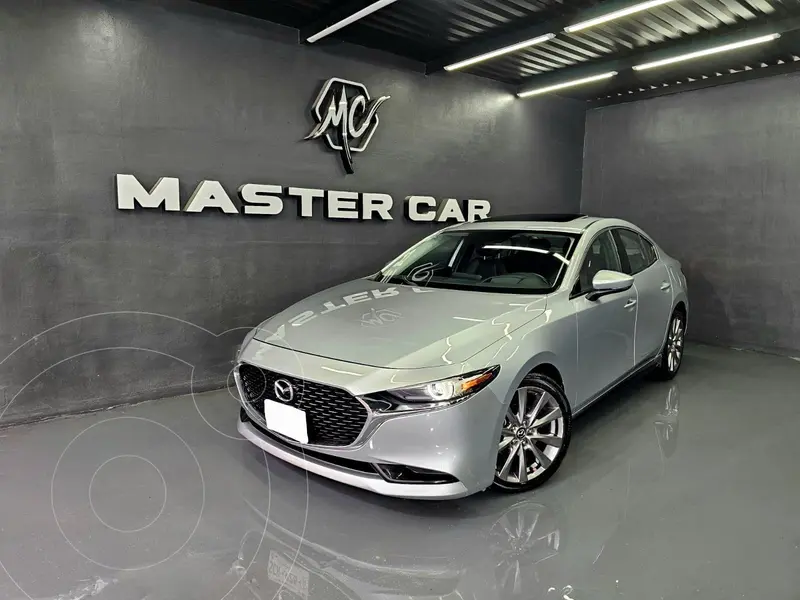 Foto Mazda 3 Sedan i Grand Touring Aut usado (2019) color plateado precio $328,000
