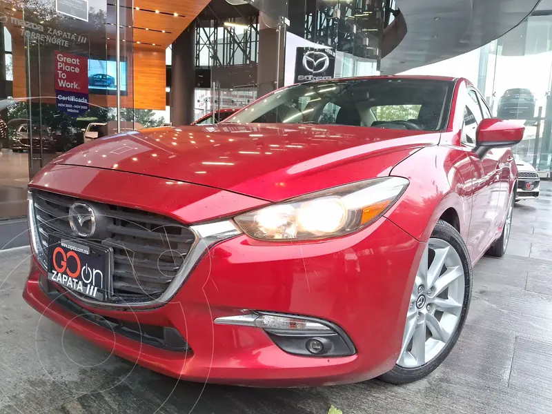 Foto Mazda 3 Sedan I Sport Aut usado (2018) color Rojo financiado en mensualidades(enganche $73,750 mensualidades desde $4,278)