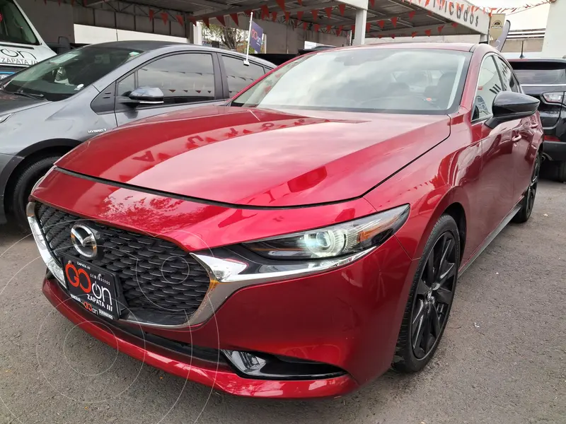 Foto Mazda 3 Sedan Signature usado (2022) color Rojo precio $375,000