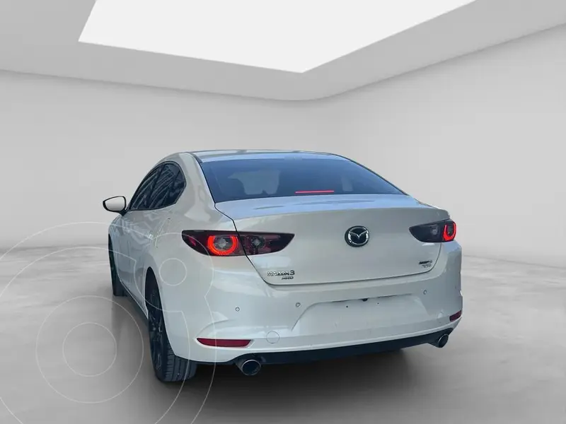 mazda 3-sedan