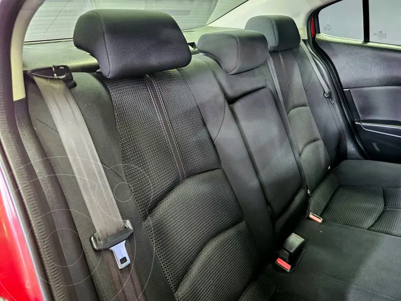 mazda 3-sedan