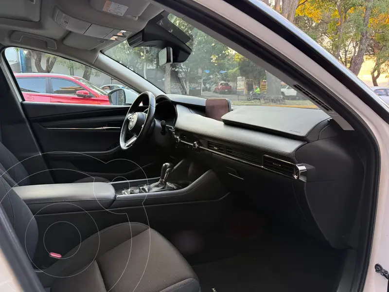 mazda 3-sedan