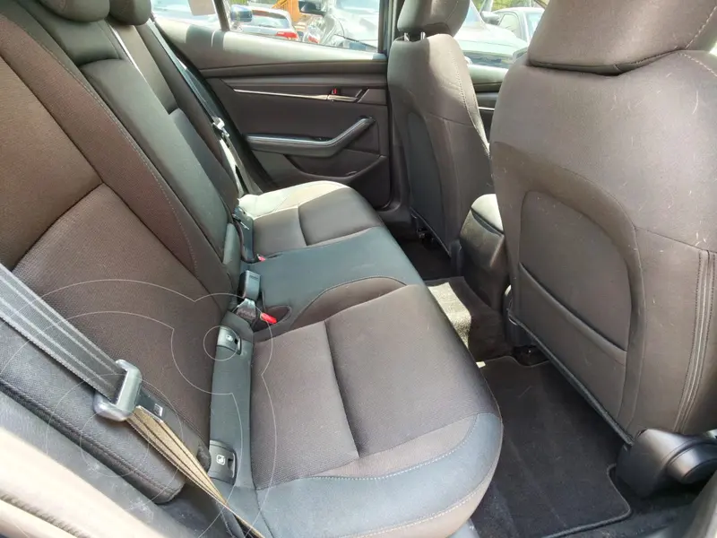 mazda 3-sedan