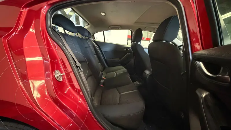 mazda 3-sedan