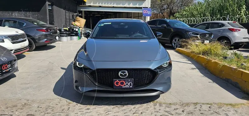 Foto Mazda 3 Sedan Signature usado (2025) color Azul Acero financiado en mensualidades(enganche $138,975 mensualidades desde $10,627)