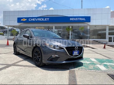 Mazda 3 Sedan i Touring usado (2016) color Gris Meteoro precio $215,000