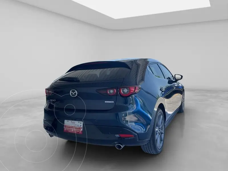 mazda 3-sedan